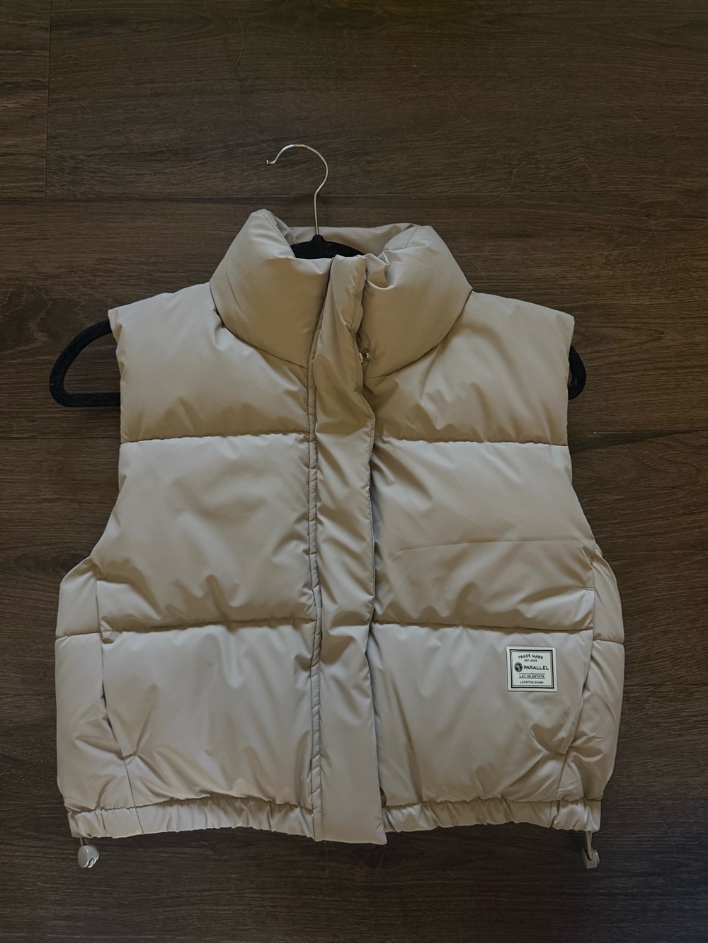 NEW Taupe Cropped Puffer Vest – Size Small